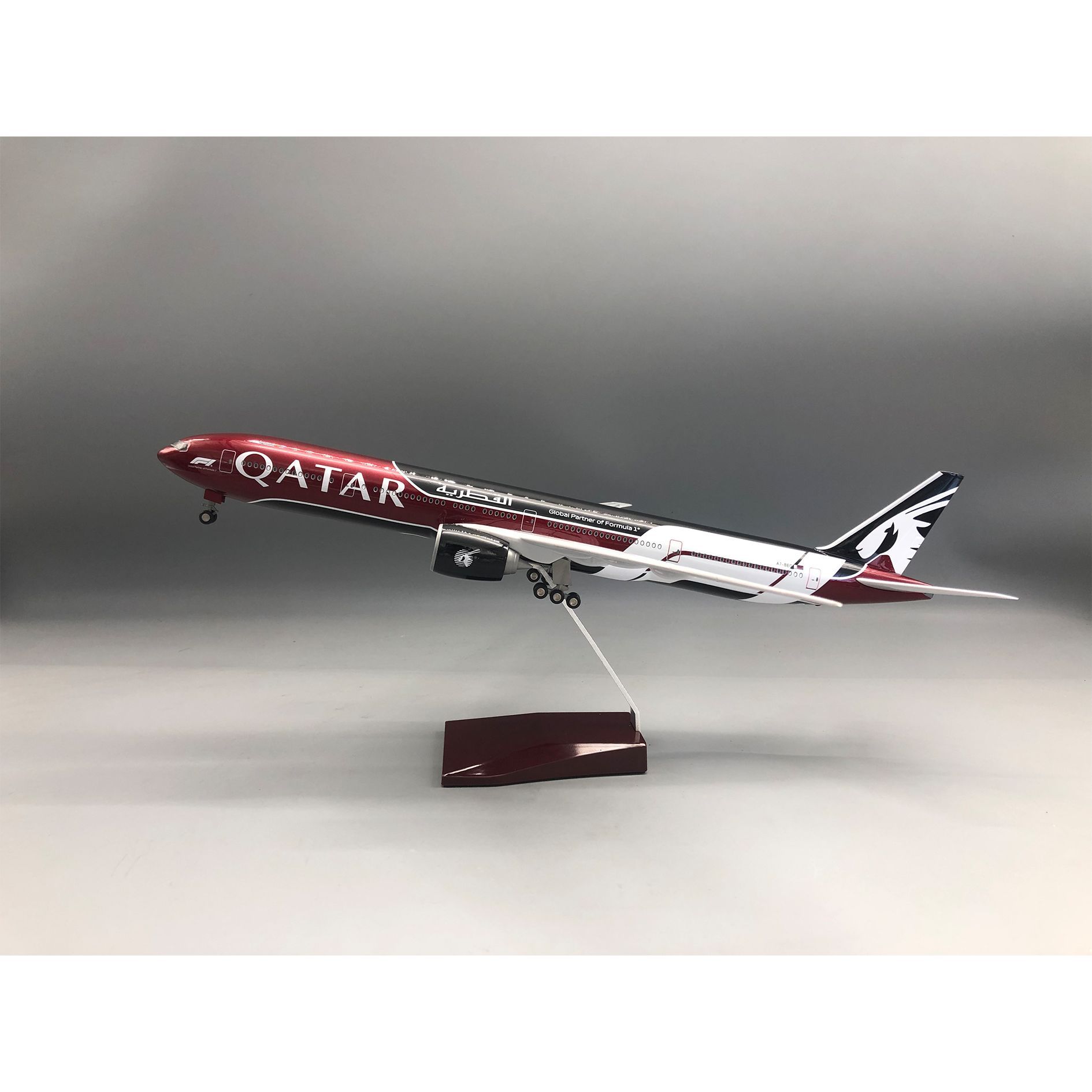 Home Decor Qatar - For B777-300 Qatar Model Airplane diecast