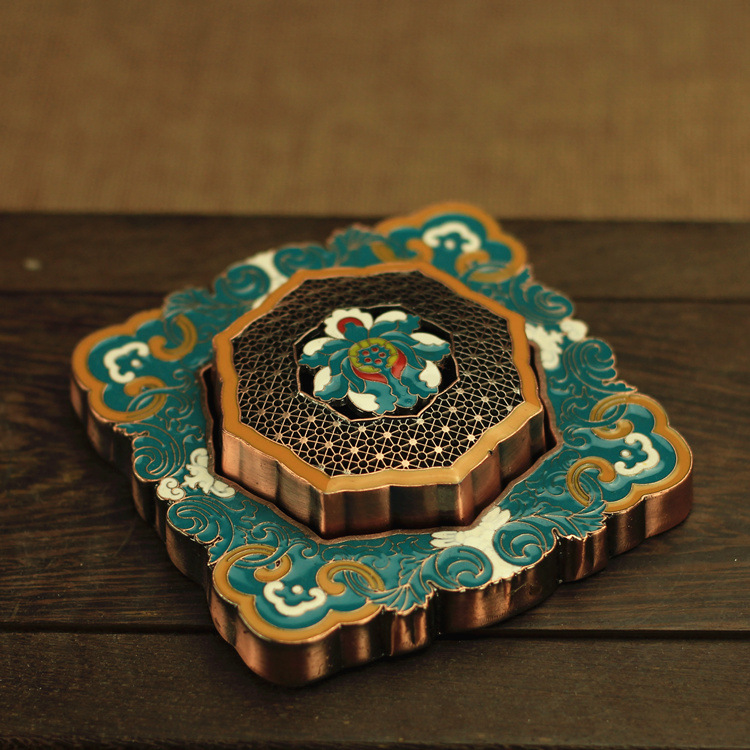 ZZ Enamel Painted Lotus Coil I - огляд і ціна Home Decor Zen Style